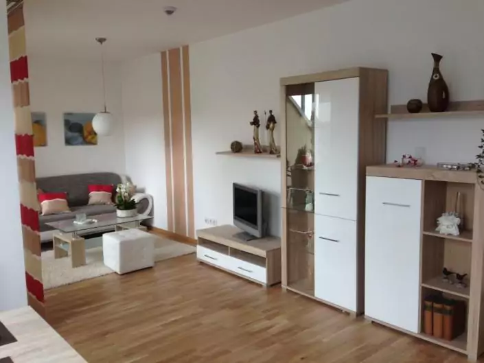 Innenansicht_Wohn- und Esszimmer